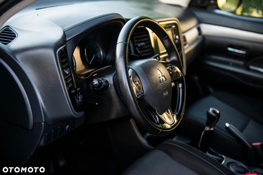 Mitsubishi Outlander 2.0 2WD Edition - 20