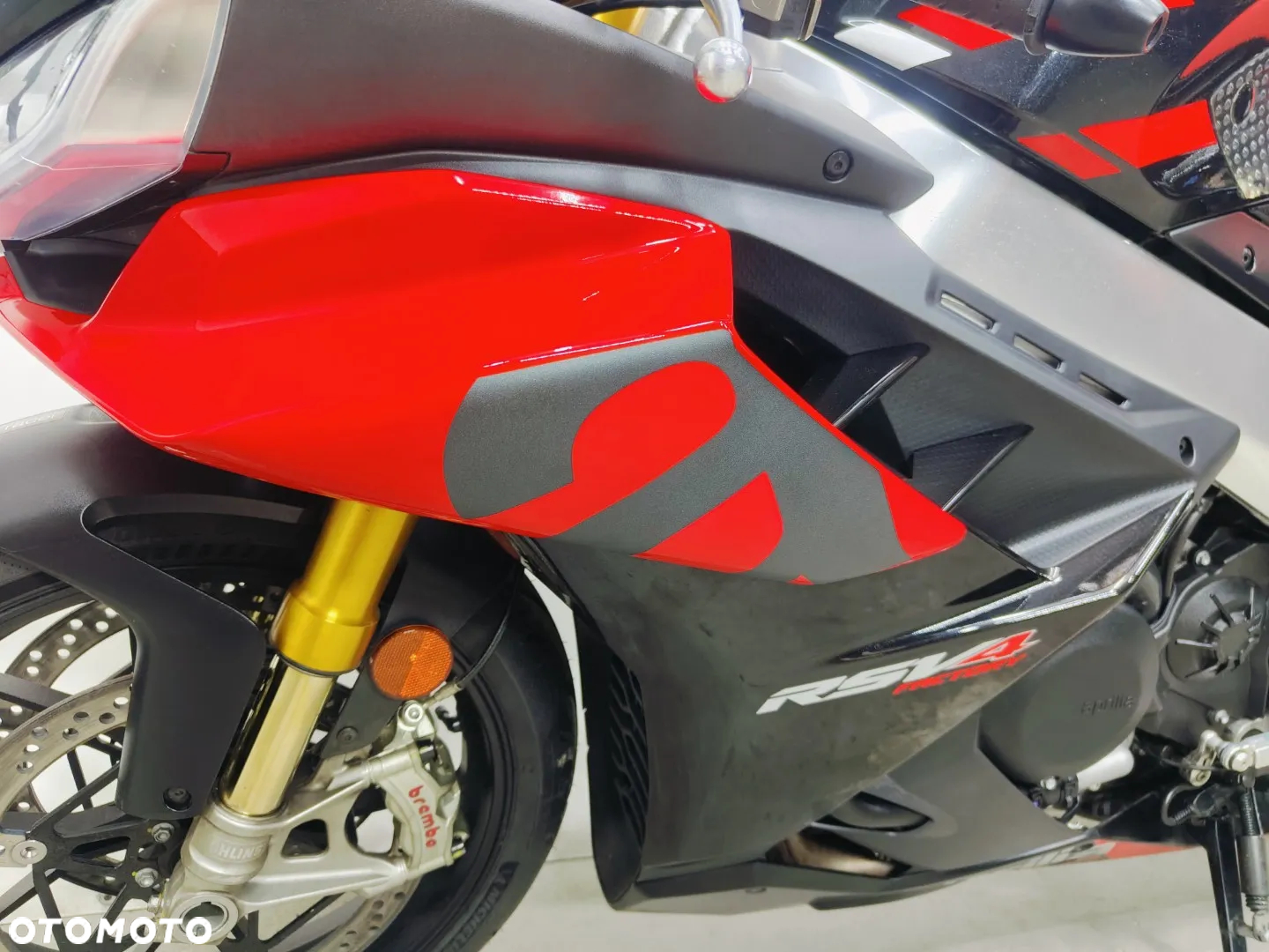 Aprilia RSV - 21