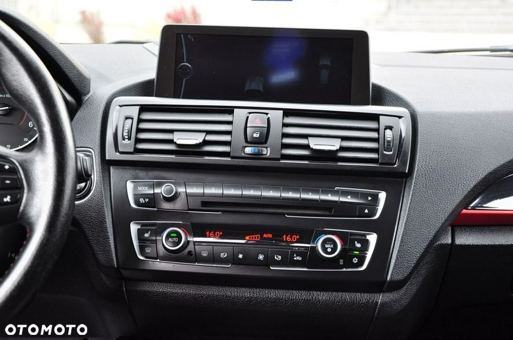 BMW Seria 1 120d BluePerformance - 32