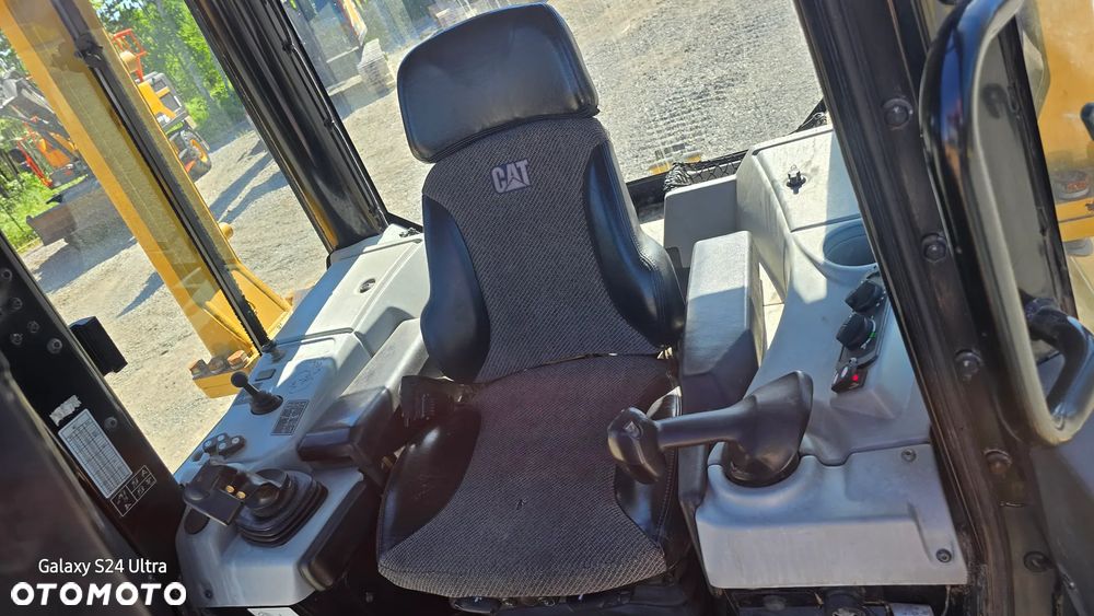 Caterpillar D6N - 16