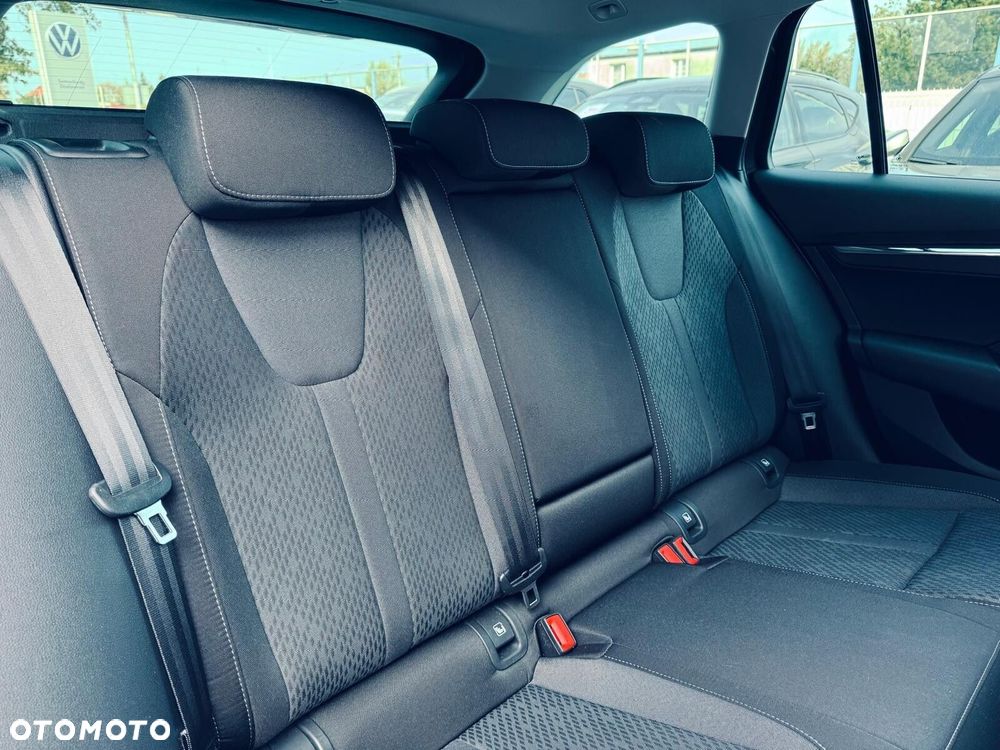 Skoda Octavia 2.0 TDI Style DSG - 18
