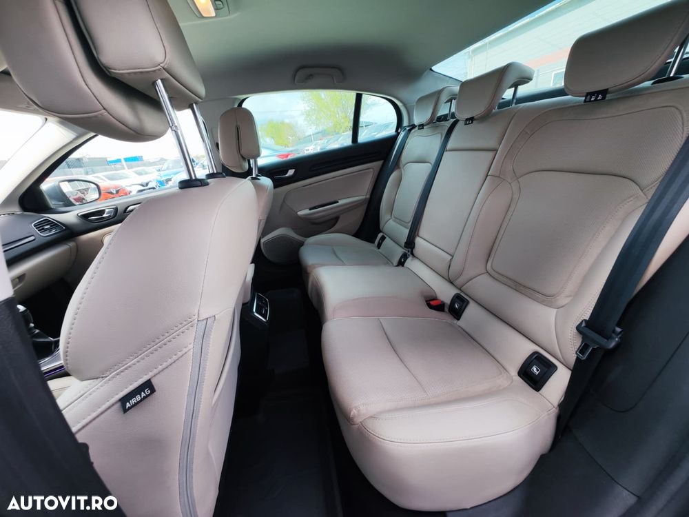 Renault Megane TCe 140 GPF Intens - 15