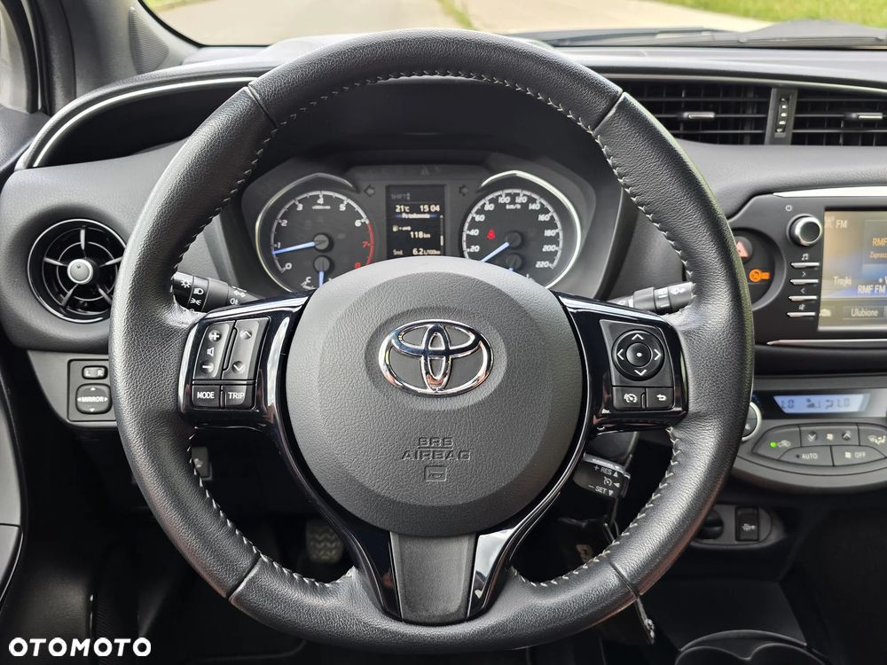 Toyota Yaris 1.5 Selection - 11