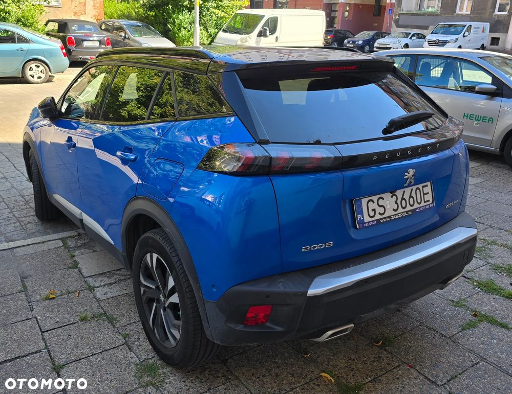Peugeot 2008 1.2 PureTech GT Line S&S - 4