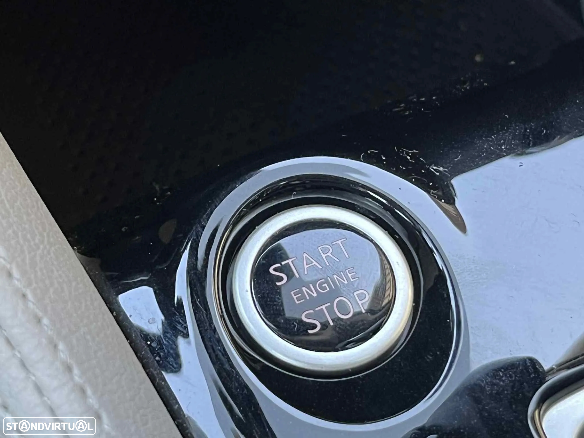 Nissan Micra 1.0 IG-T N-Connecta CVT - 29