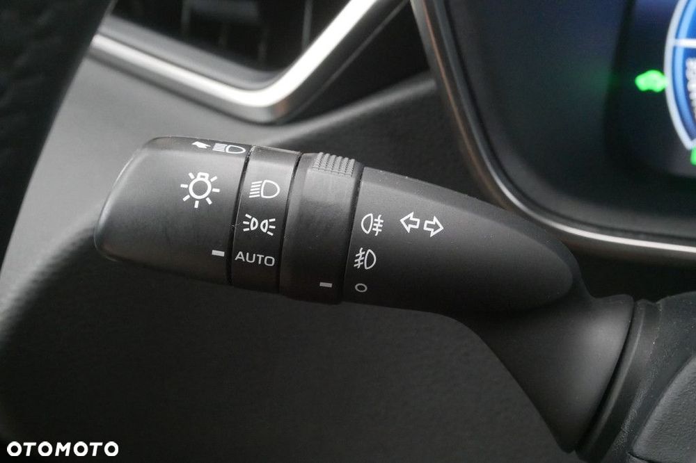 Toyota Corolla 1.8 Hybrid Comfort - 26