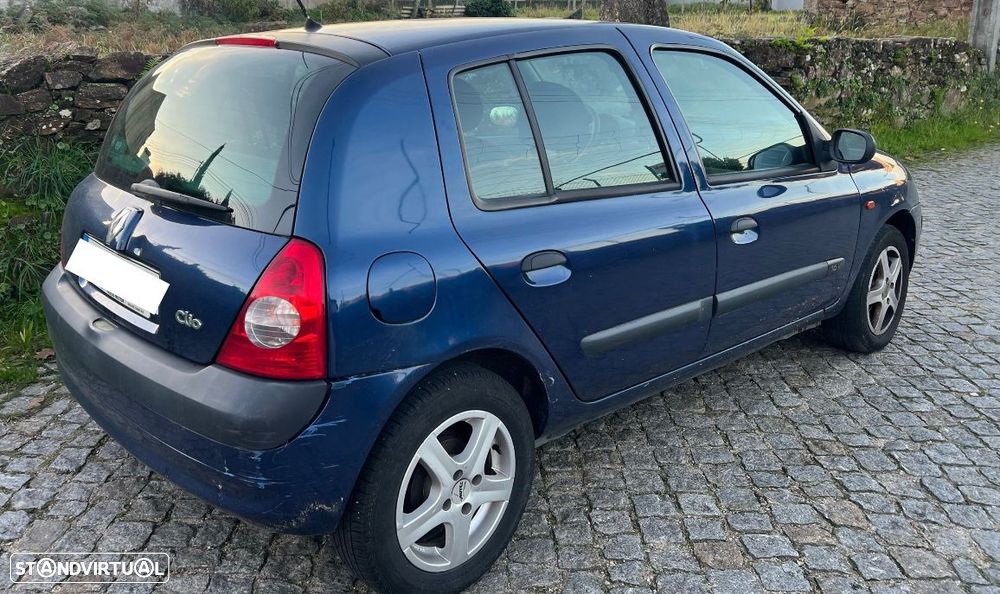 Renault Clio 1.2 16V S - 2