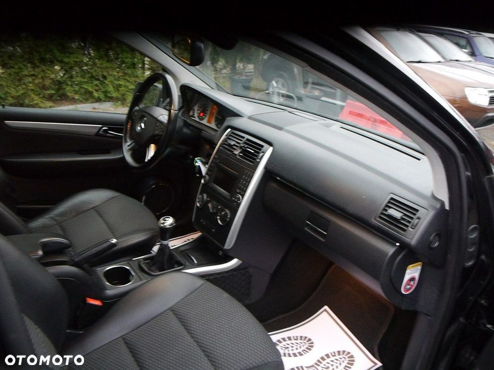 Mercedes-Benz Klasa B - 24