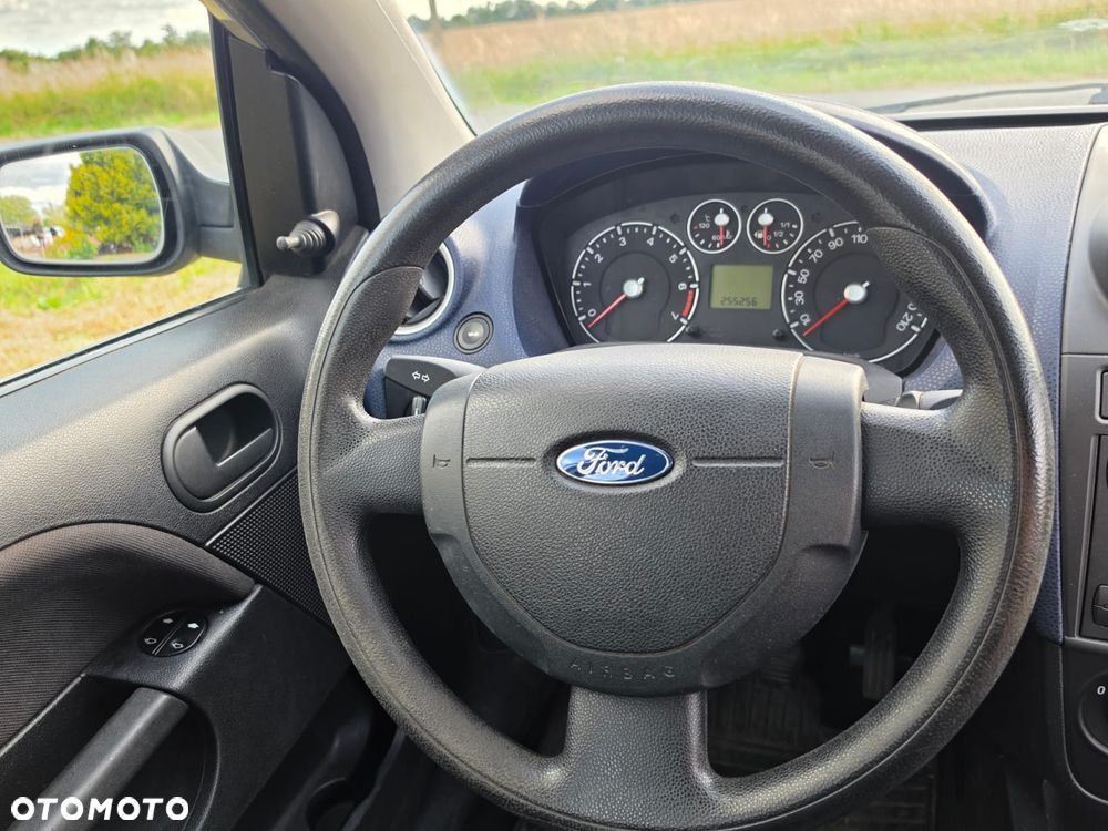 Ford Fiesta - 12