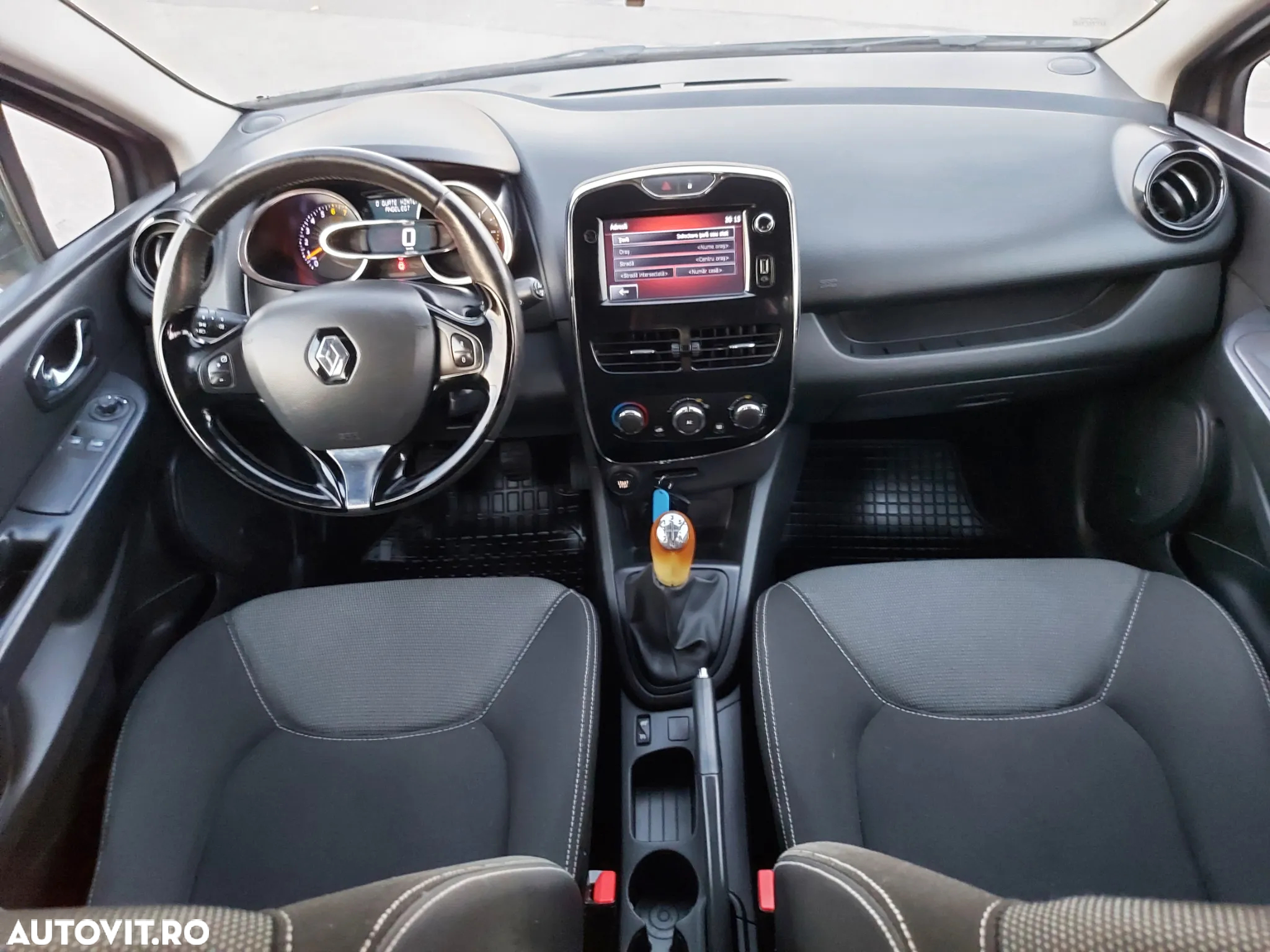Renault Clio - 6