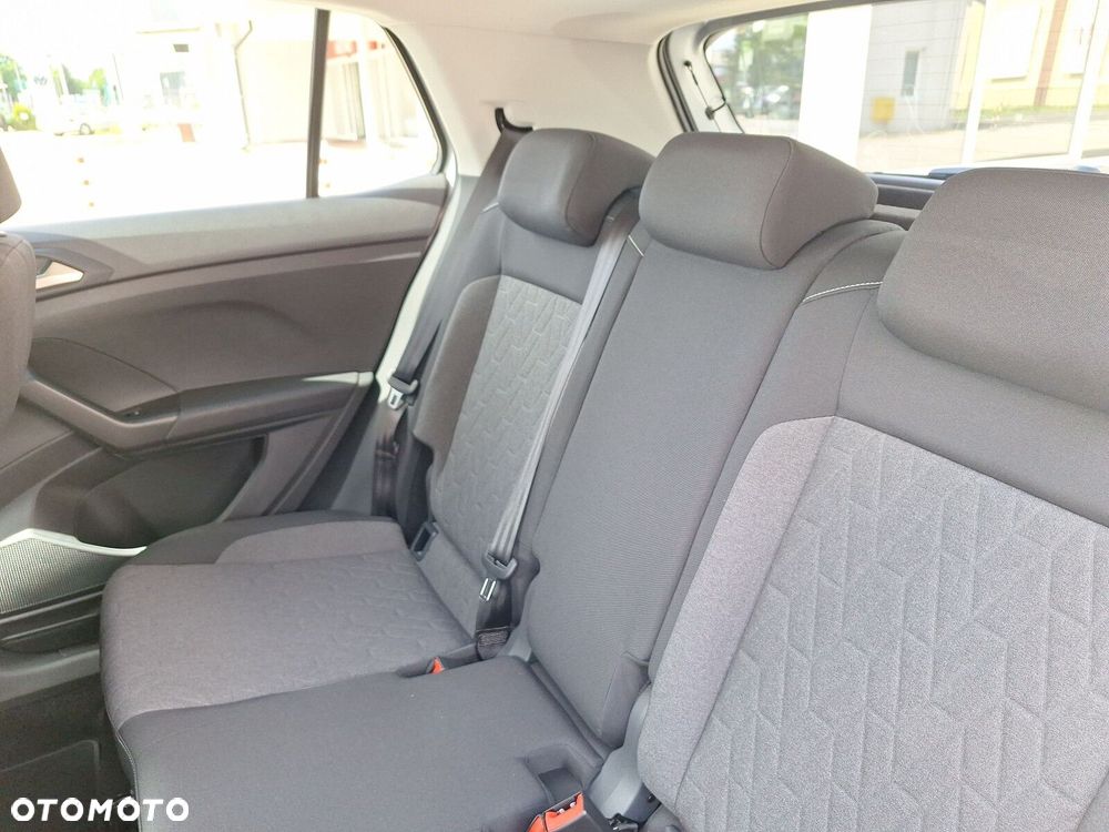 Volkswagen T-Cross - 16
