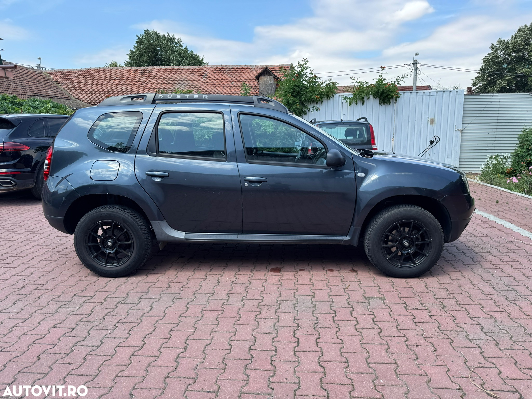 Dacia Duster 1.6 4x2 Laureate - 2