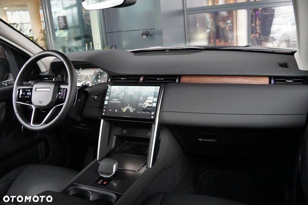 Land Rover Discovery Sport - 34