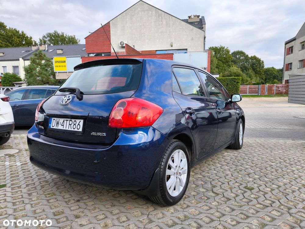 Toyota Auris 1.6 VVT-i Prestige - 3