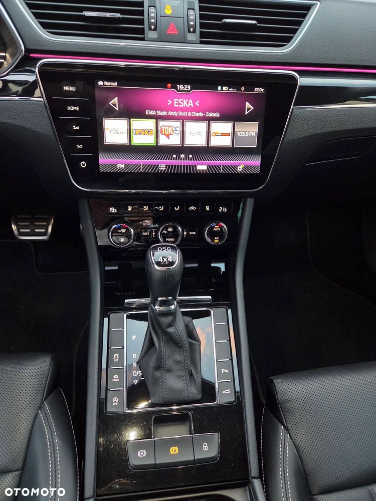 Skoda Superb 2.0 TSI 4x4 L&K DSG - 16