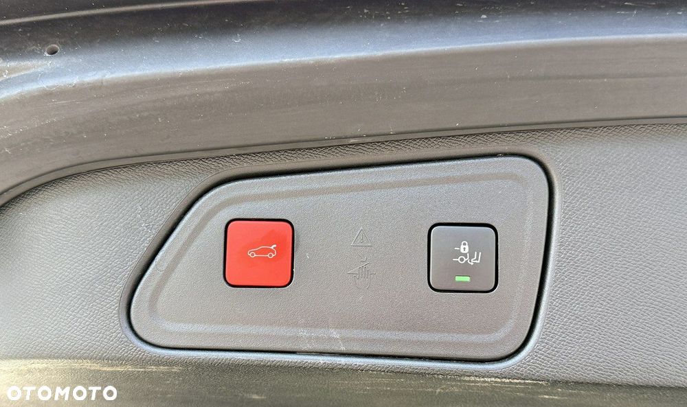 Peugeot 3008 1.5 BlueHDi GT Pack S&S EAT8 - 18