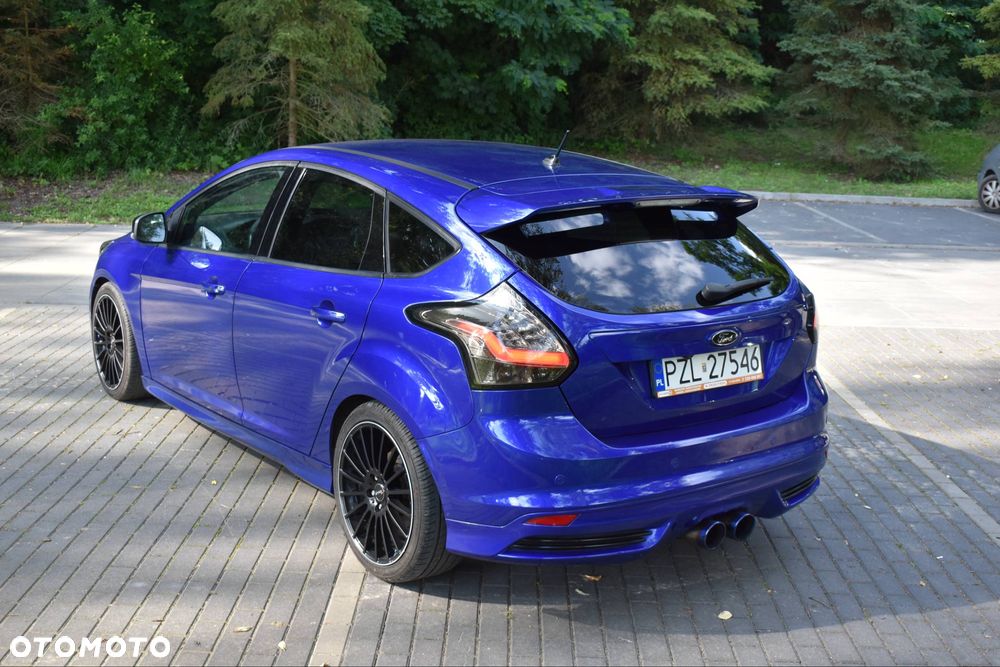 Ford Focus 2.0 EcoBoost ST mit Leder-Sport-Paket - 7