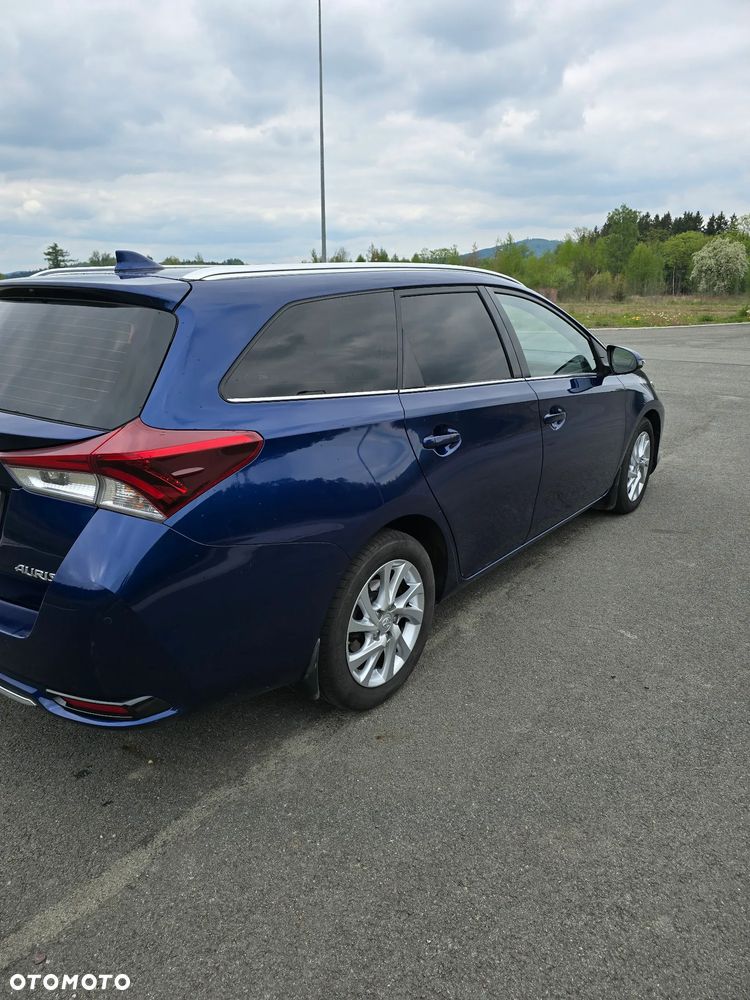 Toyota Auris 1.4 D-4D Comfort - 4