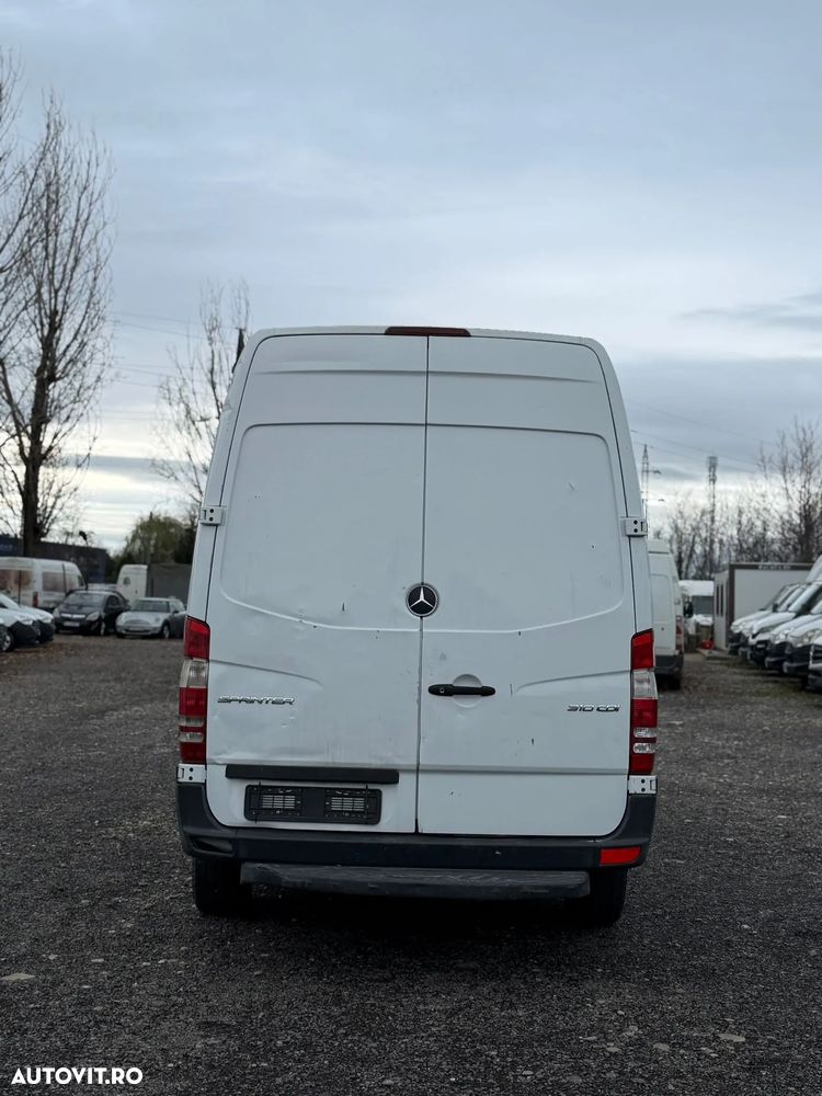 Mercedes-Benz SPRINTER - 5