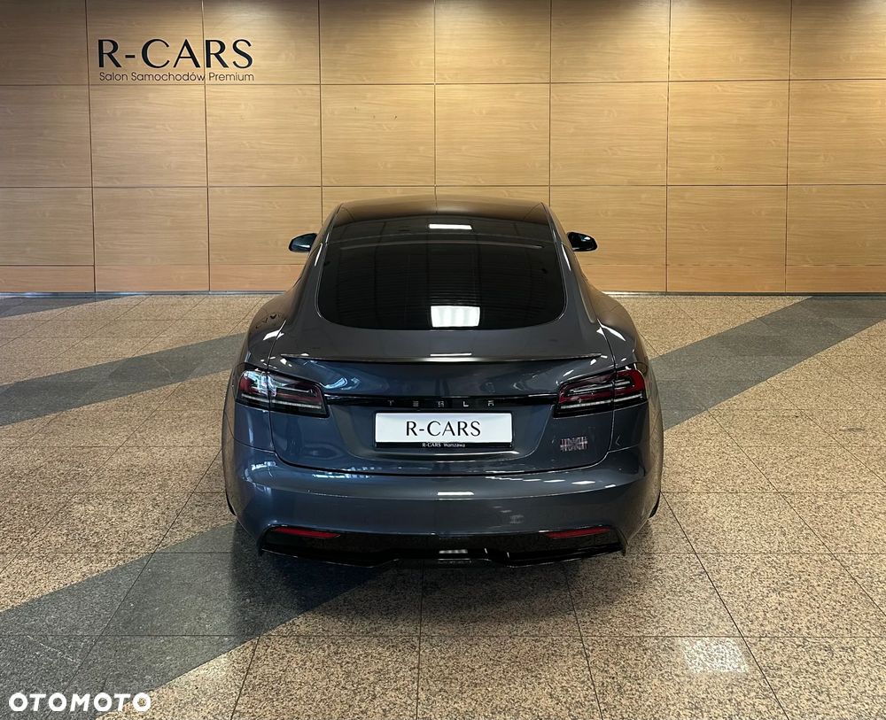 Tesla Model S - 6