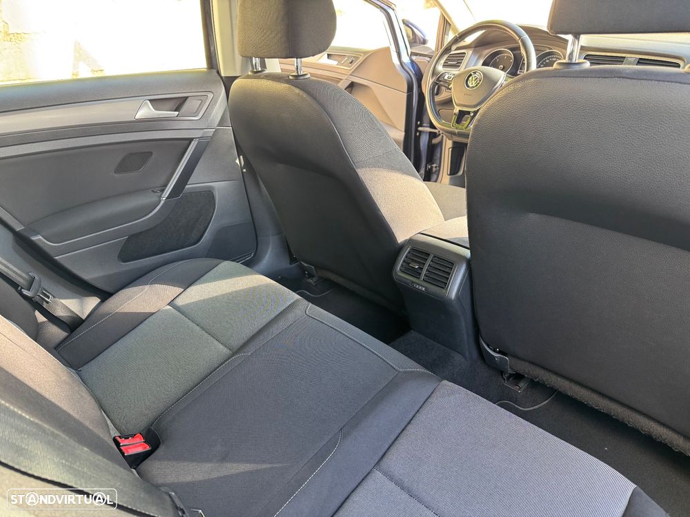 VW Golf 1.6 TDI Trendline - 23