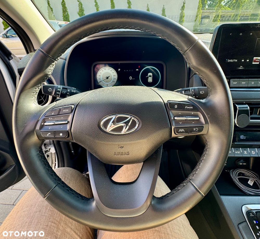 Hyundai Kona - 12