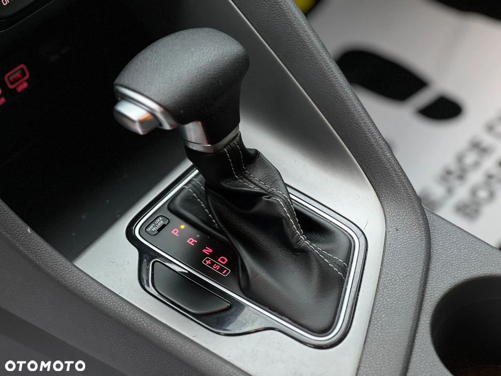 Kia Niro 1.6 GDI HEV 2WD OPF Spirit - 19