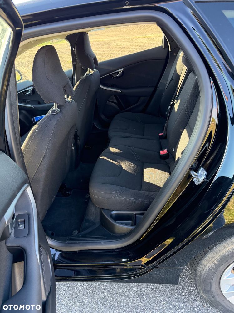 Volvo V40 T2 Kinetic - 7