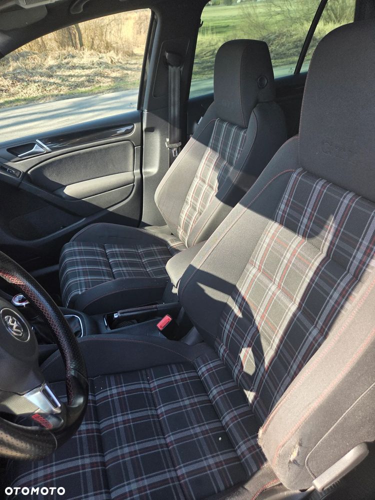 Volkswagen Golf 2.0 TSI GTI - 6