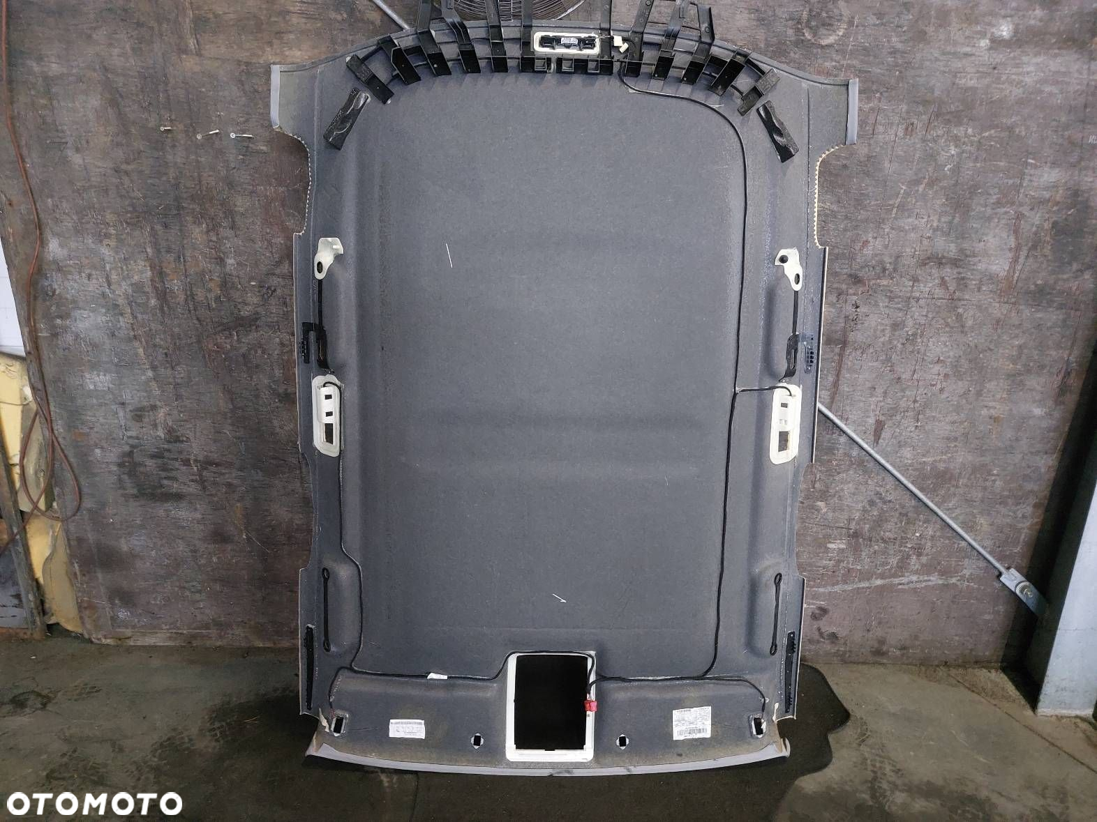 PODSUFITKA PORSCHE CAYENNE I 7L5867506AF - 3