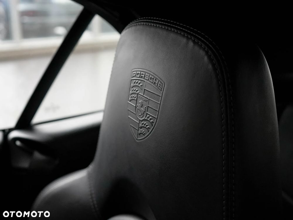 Porsche 911 Turbo S - 28