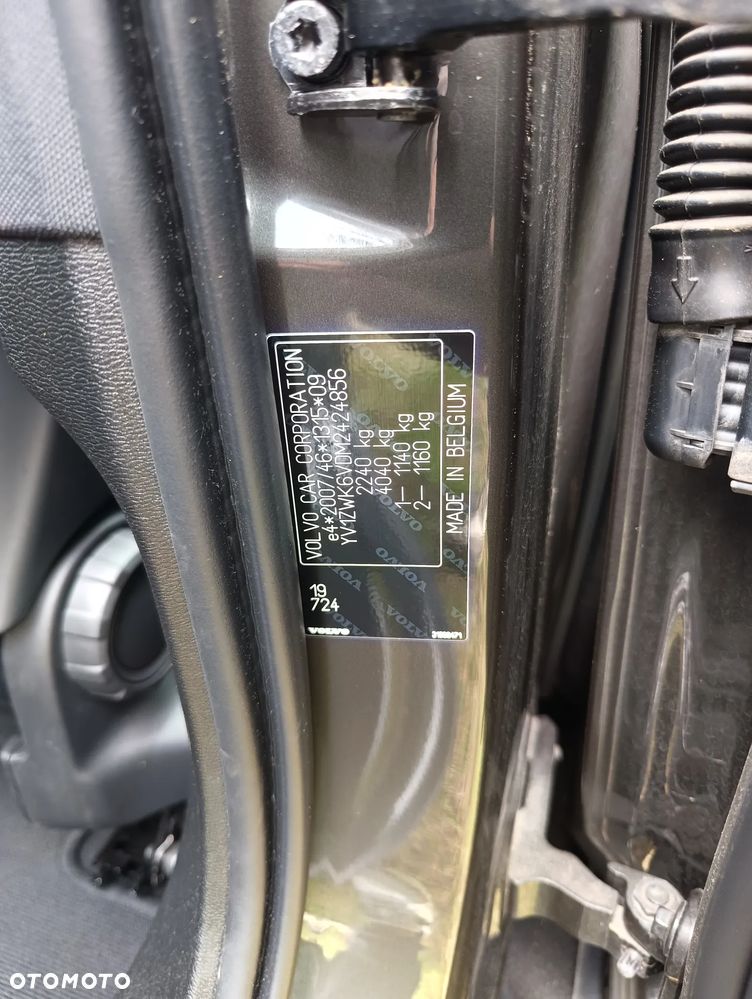 Volvo V60 B3 B Momentum - 26