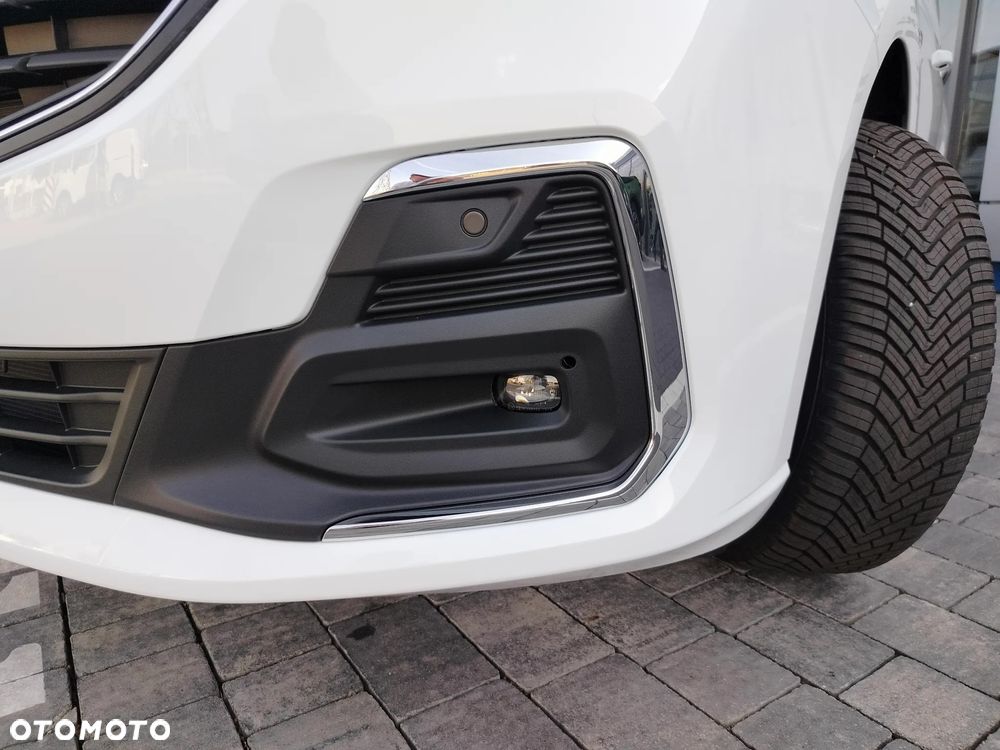 Ford Transit Connect - 17