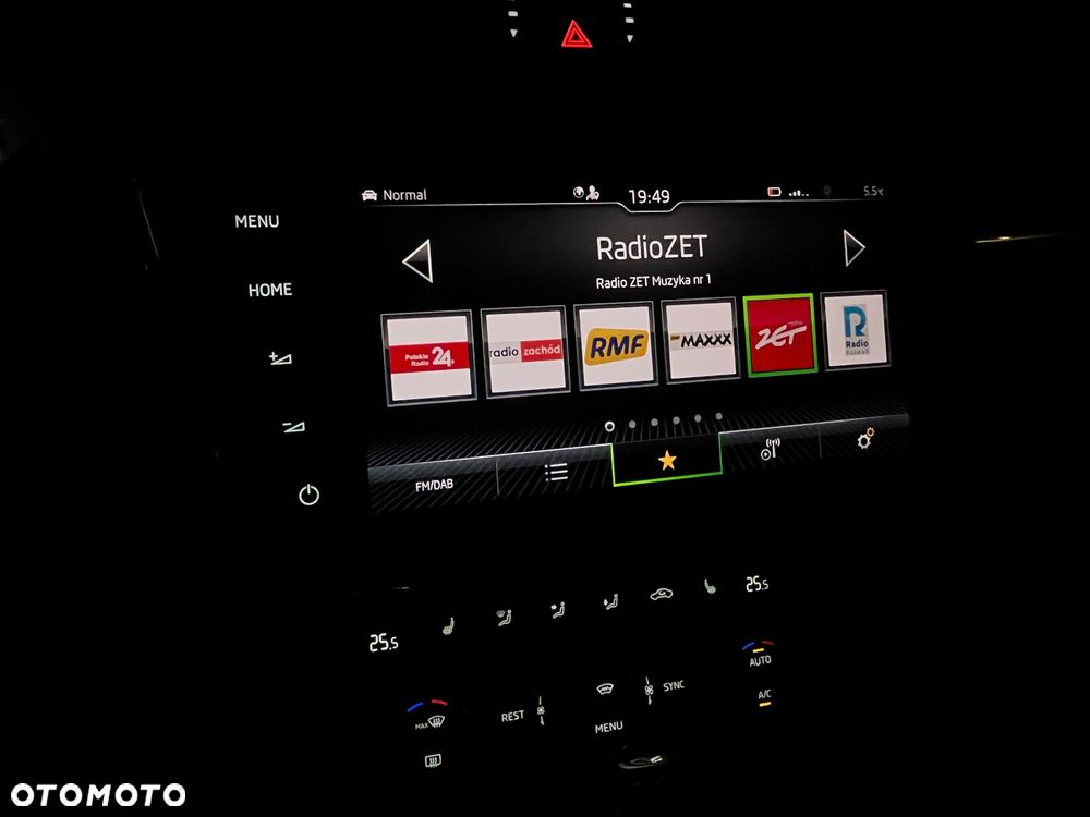 Skoda Superb 2.0 TDI DSG Premium Edition - 12