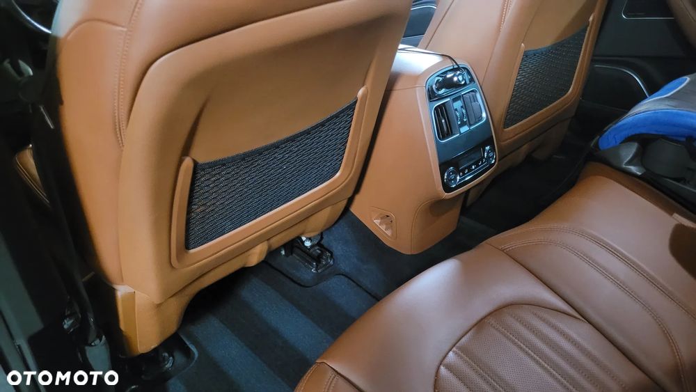 Maserati Levante S Granlusso - 29