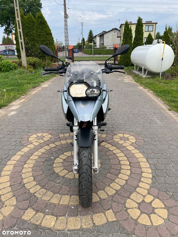 BMW F - 4