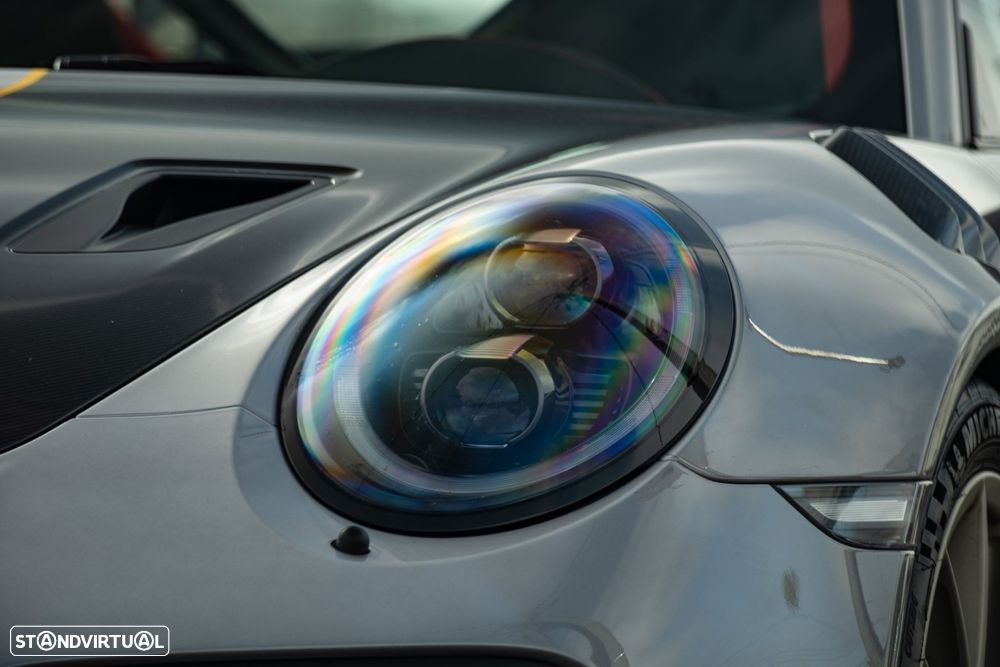 Porsche 911 (991) GT2 RS - 19