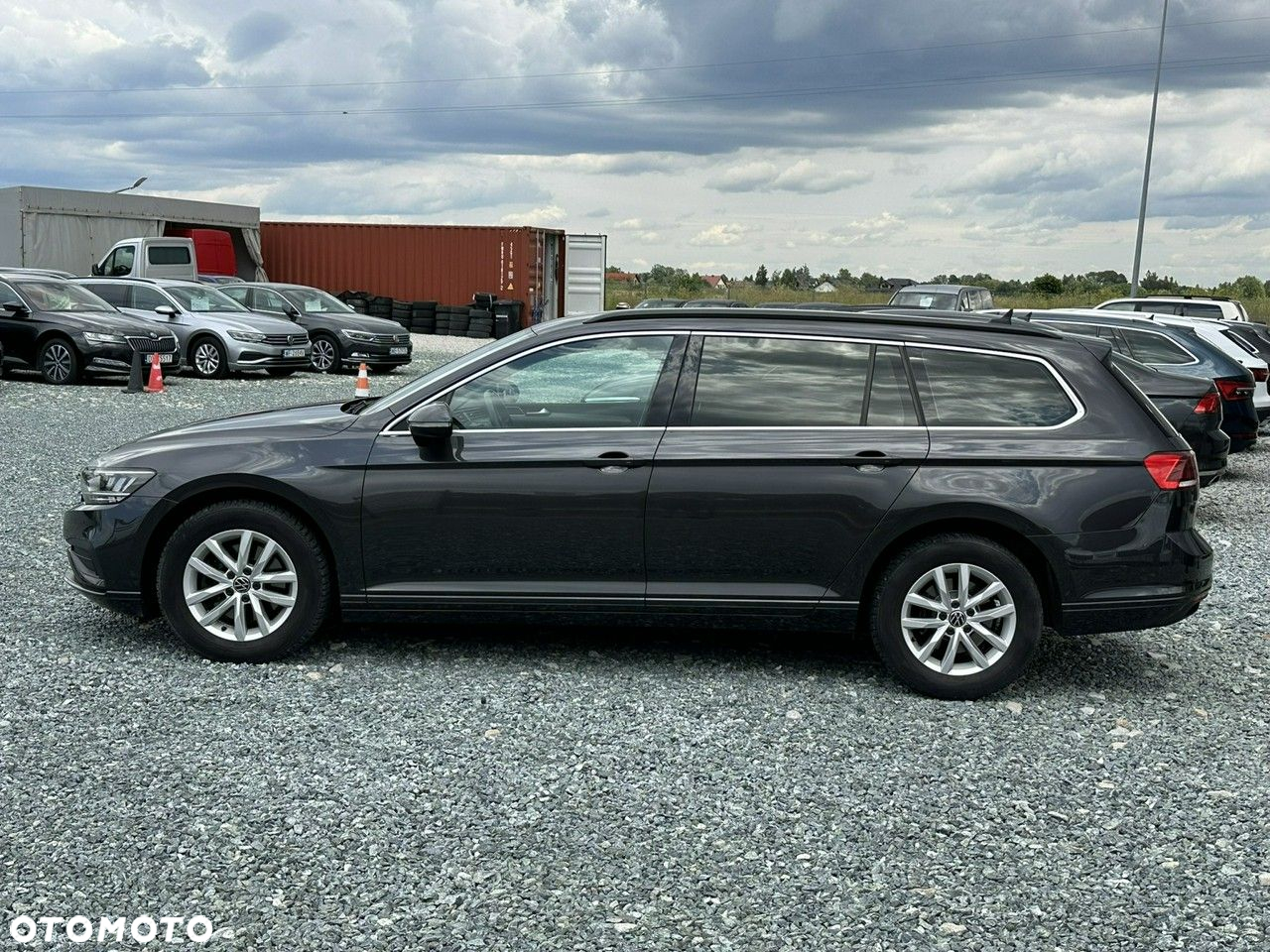 Volkswagen Passat 2.0 TDI EVO Business - 9