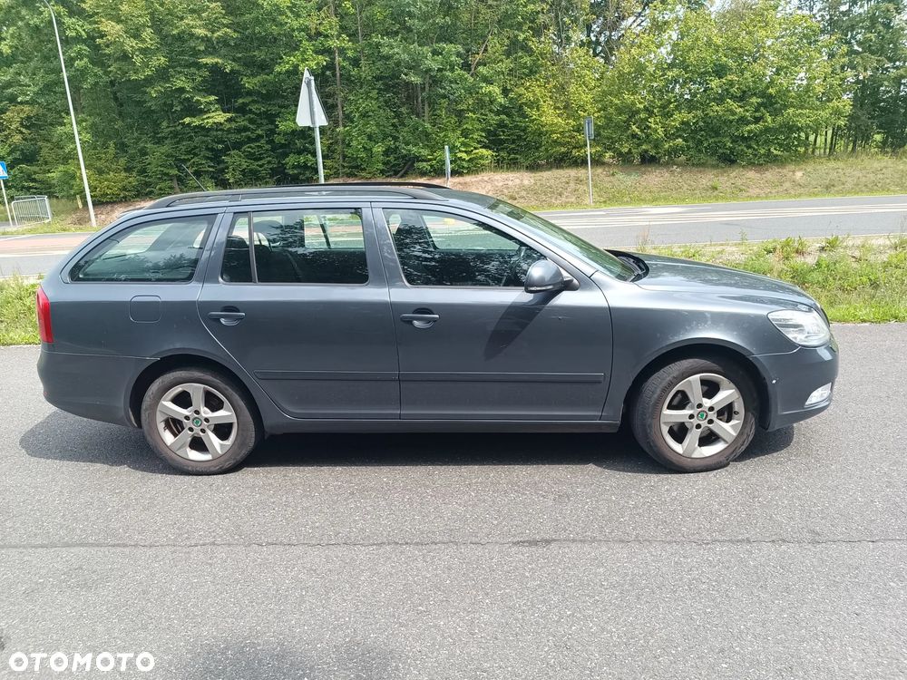 Skoda Octavia 2.0 TDI DPF Elegance - 3