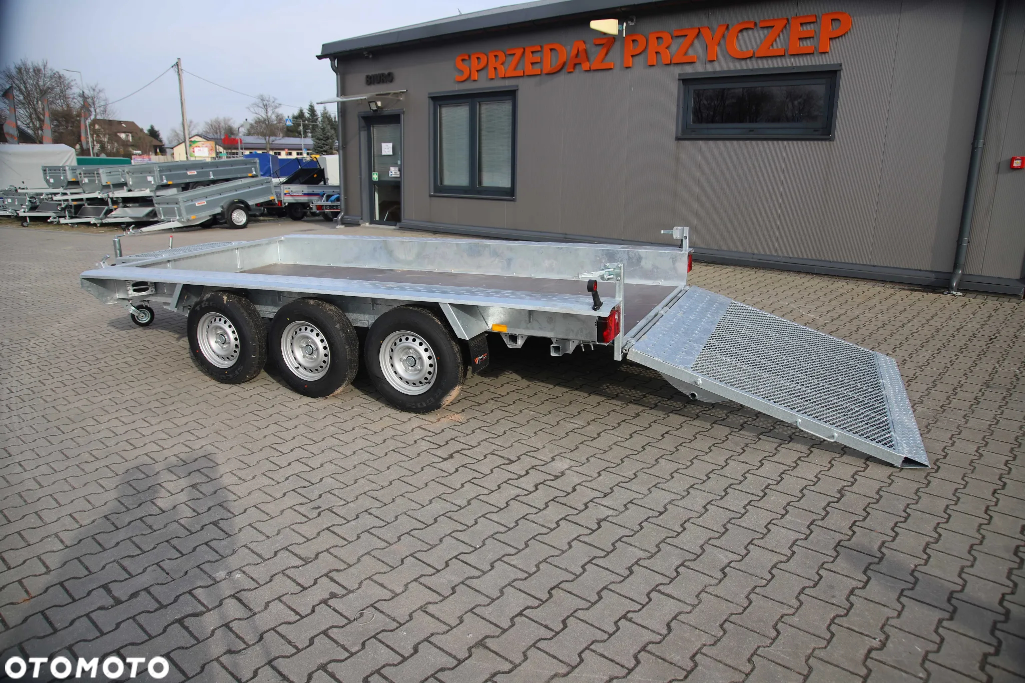 Niewiadów Przyczepa pod minikoparkę/sprzęt budowlany 400x180x25cm TRAP WJAZDOWY 3 OSIE DMC 3500kg BARDZO MOCNA!!! - 10