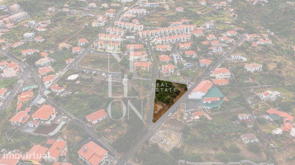 Terreno Urbano com Vista Mar e Elevado Potencial de Investimento — San - Grande imagem: 5/25