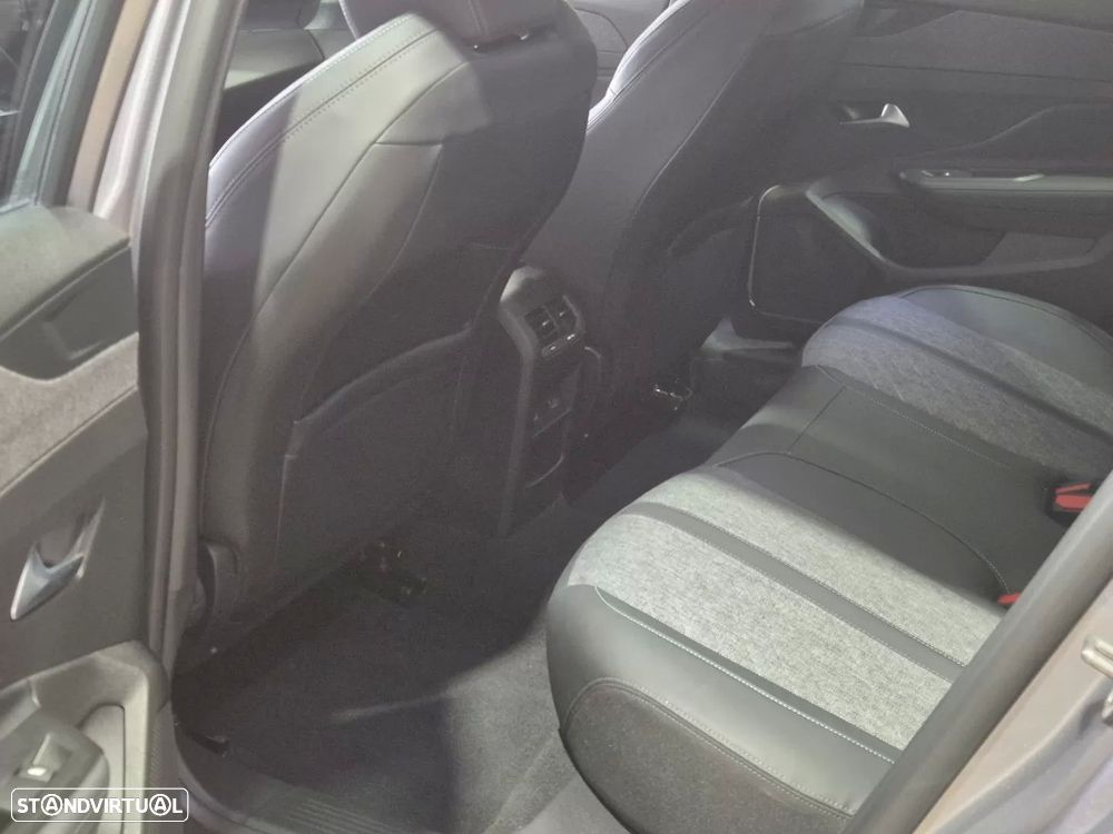 Peugeot 408 1.2 Hybrid Allure e-DCS6 - 9