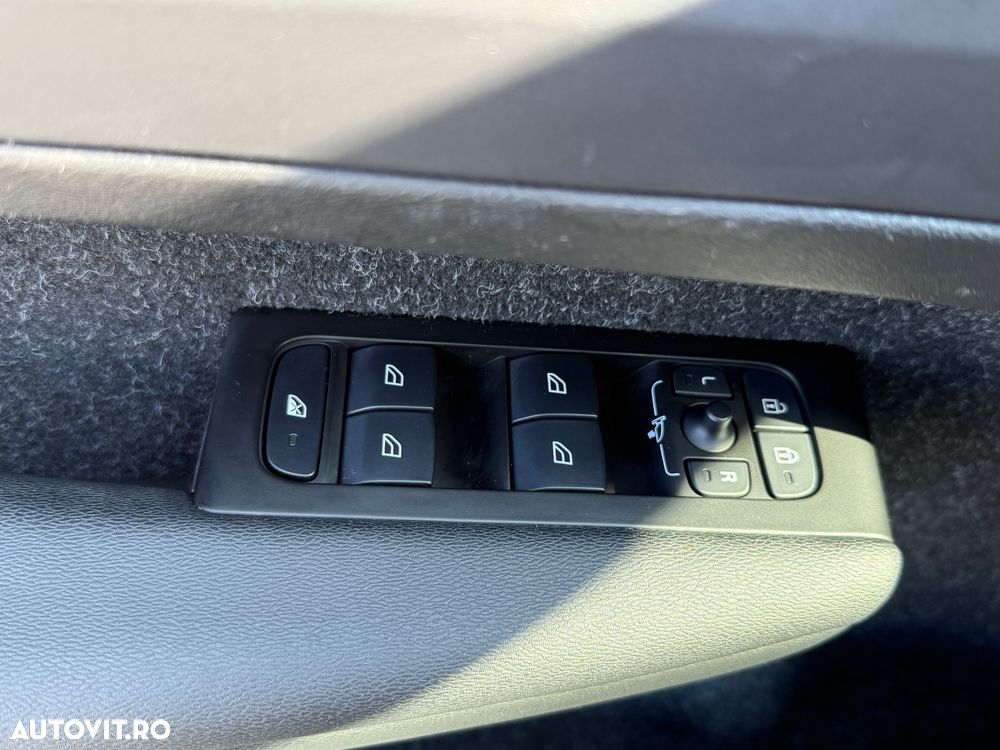 Volvo XC 40 T4 Recharge DKG Essential - 13