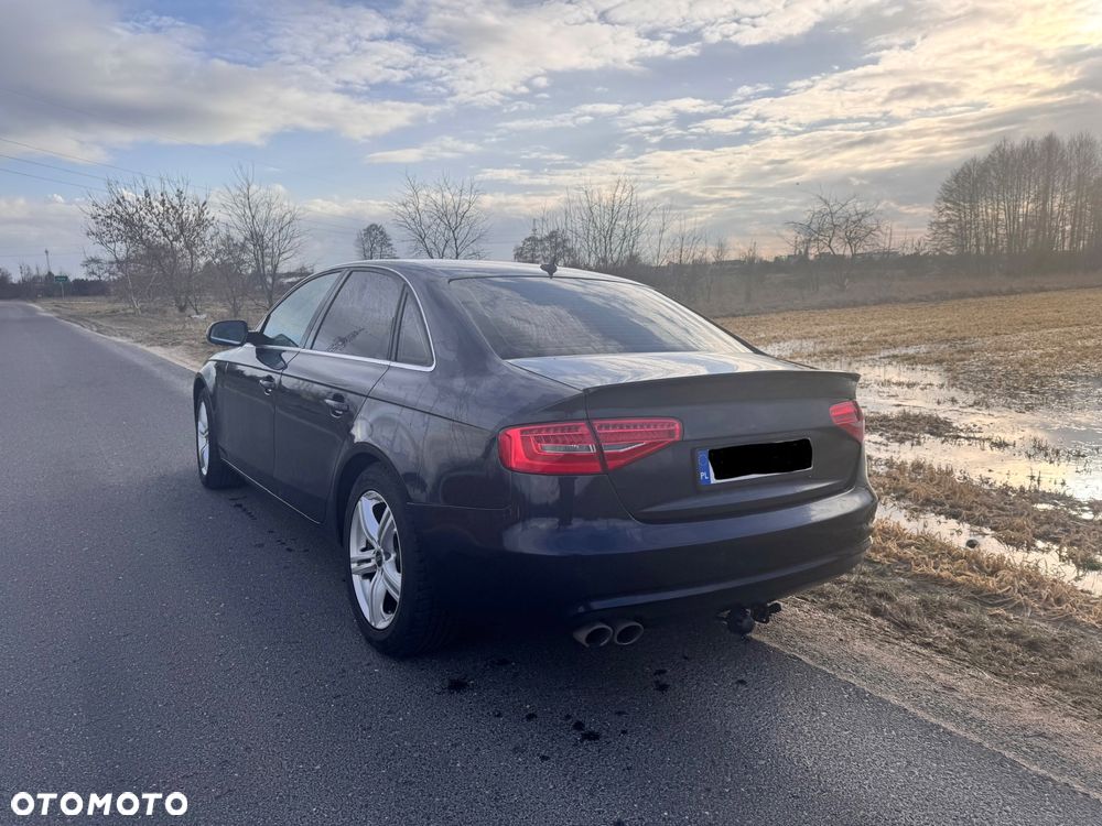 Audi A4 Avant 2.0 TDI Multitronic - 4