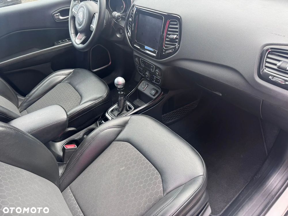 Jeep Compass - 9