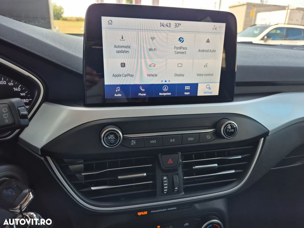 Ford Focus 1.0 EcoBoost Trend - 17