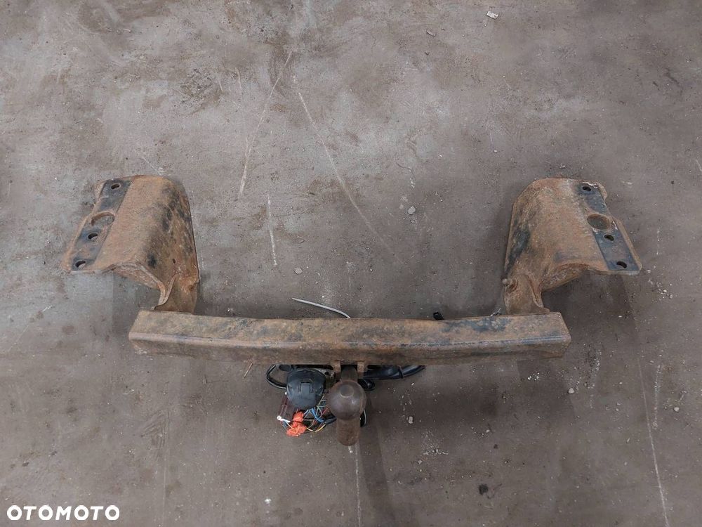 HAK HOLOWNICZY + TABLICZKA + WIĄZKA TOYOTA AURIS I HB 5D ID: 237015 - 1