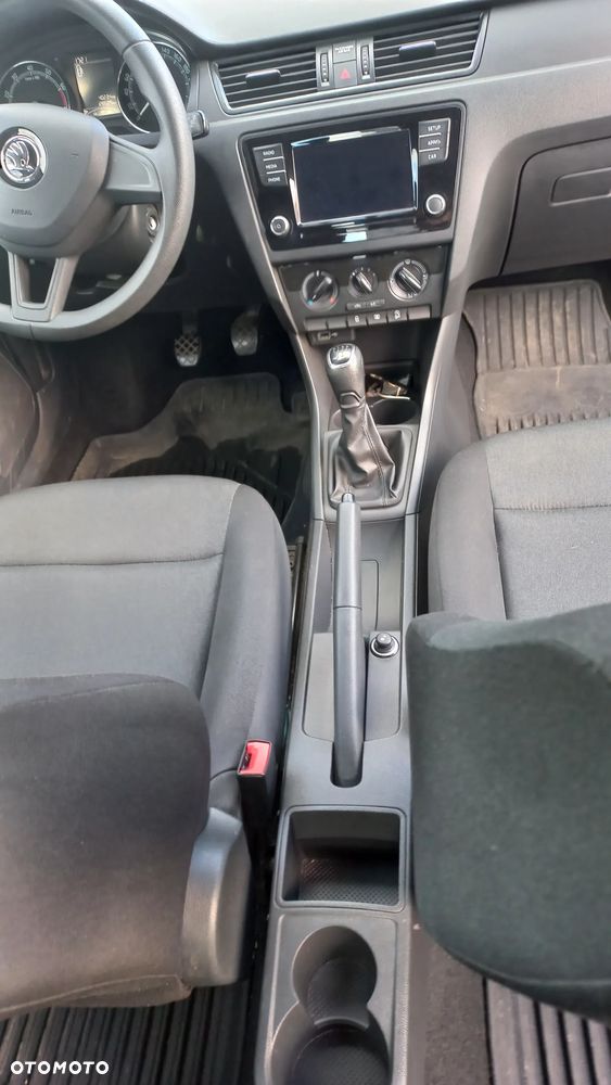 Skoda RAPID 1.0 TSI Active - 5