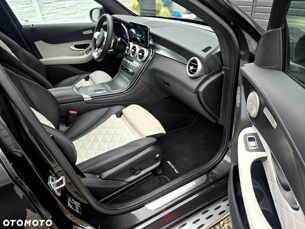 Mercedes-Benz GLC - 22