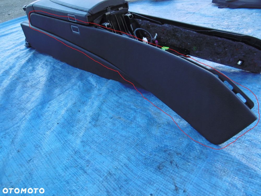 OSŁONA OBUDOWA LISTWA TUNELU ŚRODKOWEGO BOCZNA PRAWA CZARNA MERCEDES CL W216 C216 - 1